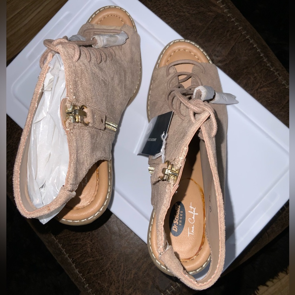 Tan suede summer sandals